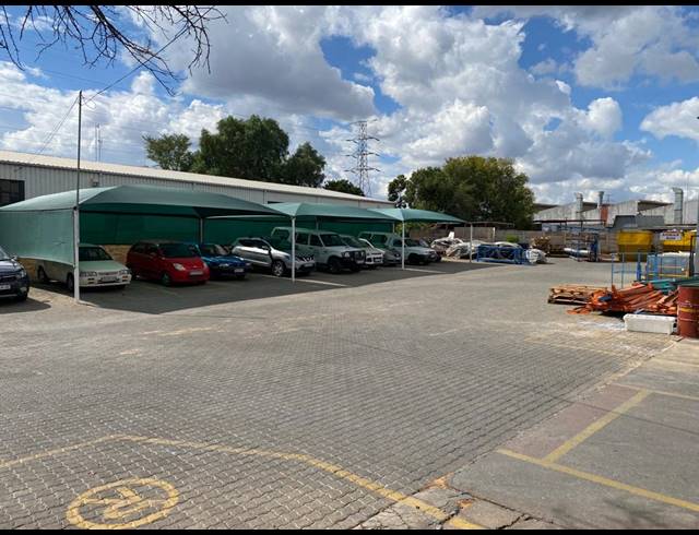 4,580M² WAREHOUSE TO LET IN ROSSLYN
